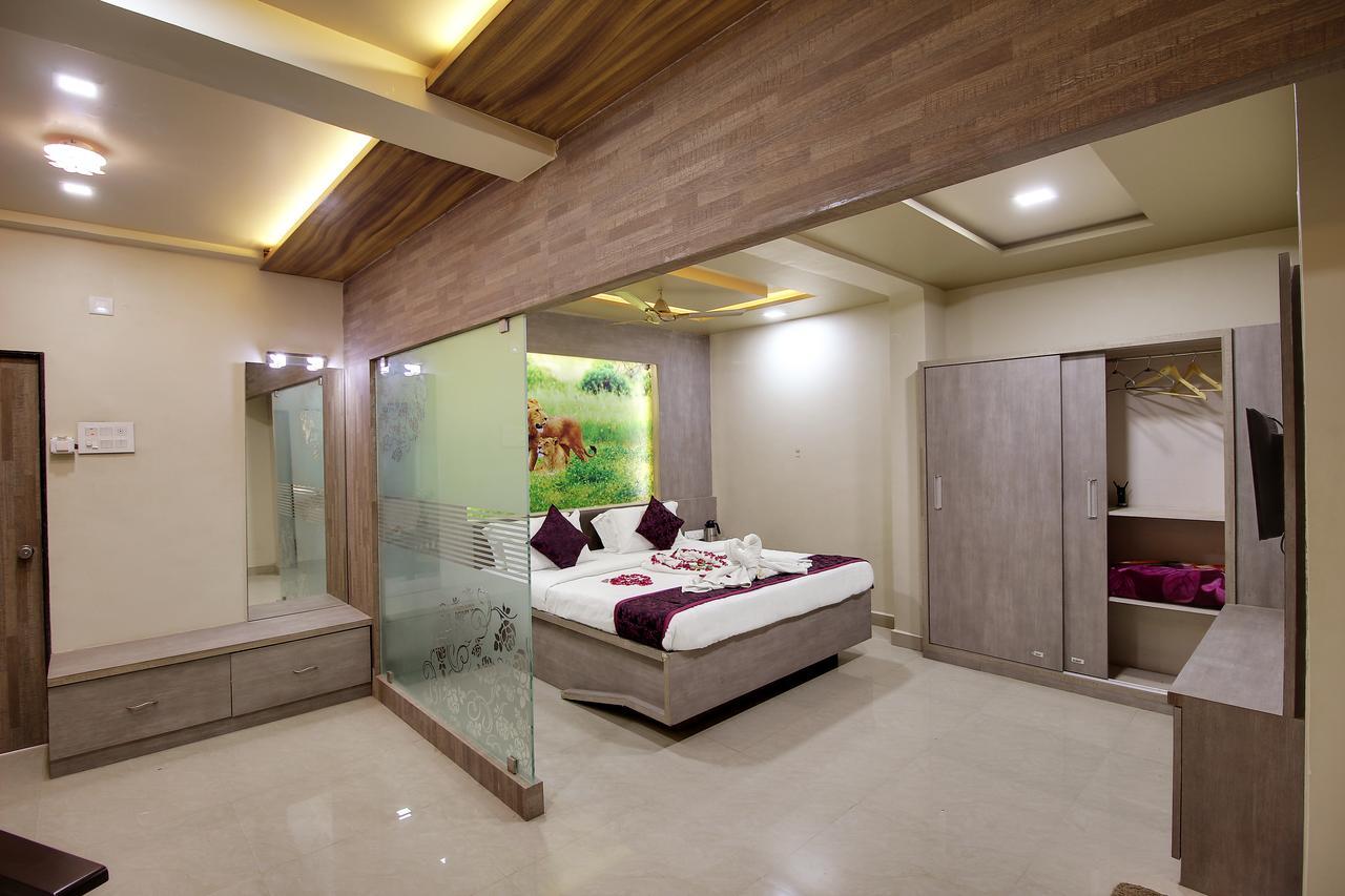 Daksh Hotel And Restaurant Talala Εξωτερικό φωτογραφία