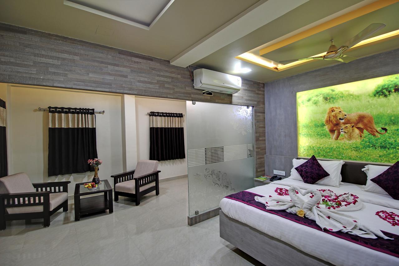 Daksh Hotel And Restaurant Talala Εξωτερικό φωτογραφία