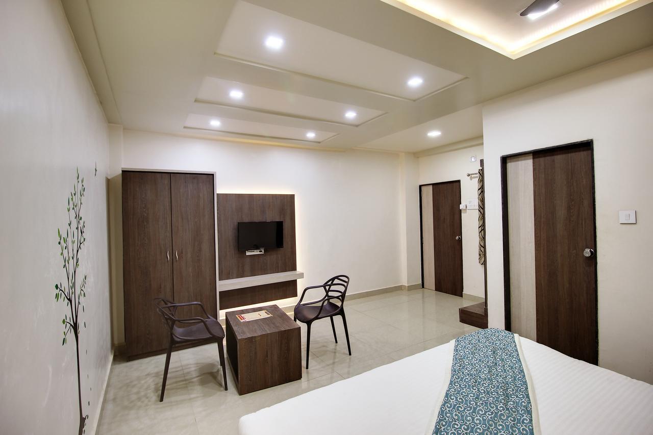 Daksh Hotel And Restaurant Talala Εξωτερικό φωτογραφία